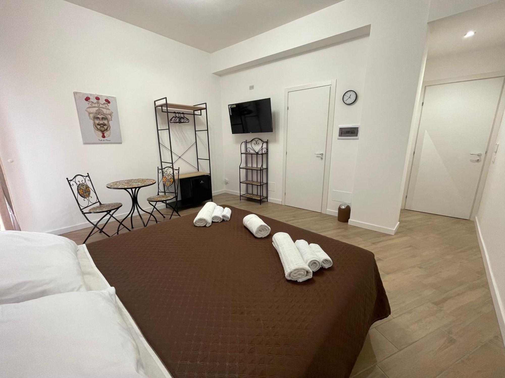 Bieddu Suites Палермо Екстериор снимка